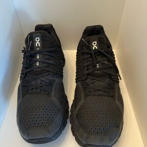 On Cloudswift Running Black Athletic Shoes